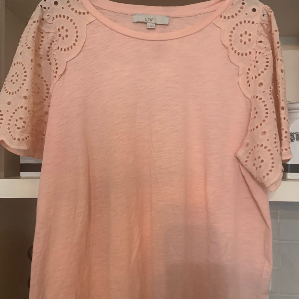 Peach Loft shirt. Size XL